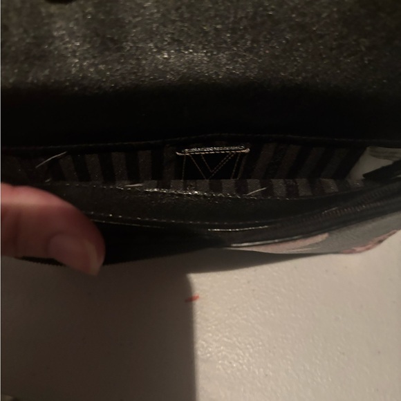 Victoria Secret Floral Tech Wallet/ Wristlet - Picture 4 of 4